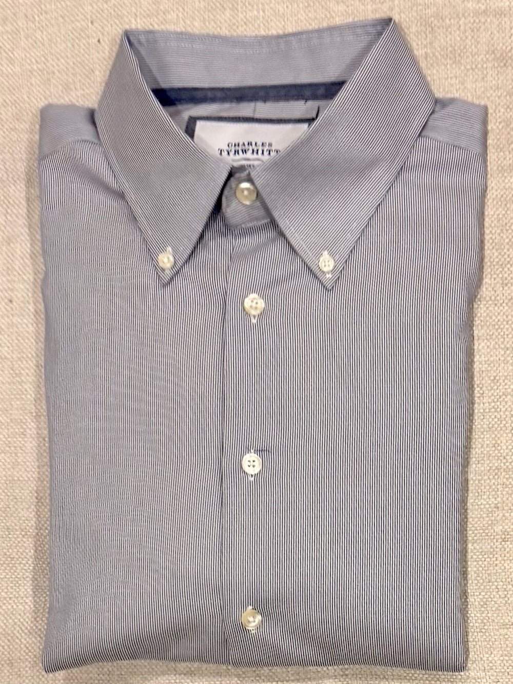 Charles Tyrwhitt Men's Blue and White Fine-Stripe Dress Shirt